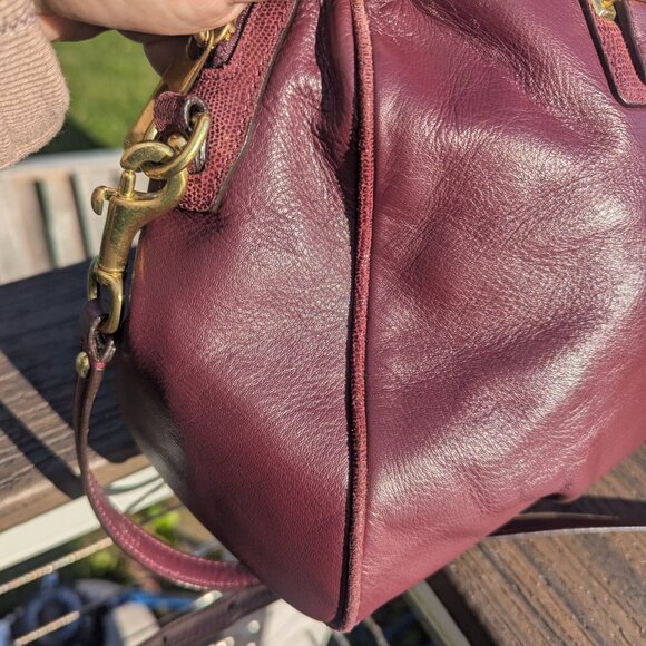 Vintage Coach Bordeaux Leather Satchel Handbag Tote Purse Gold and Maroon - Picture 11 of 11